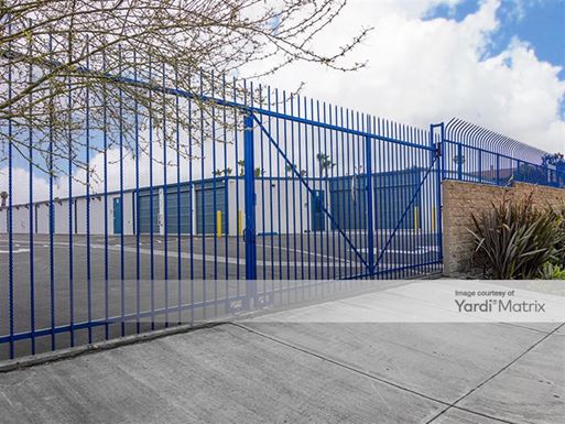 Source URL: https://cdnsc.rentcafe.com/dmslivecafe/3/1059727/1059727-1-6.jpg?width=-1&height=385&quality=80