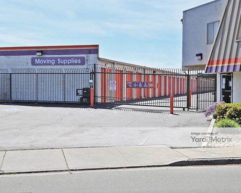 Source URL: https://cdnsc.rentcafe.com/dmslivecafe/3/1059776/1059776-1-4.jpg?width=-1&height=385&quality=80