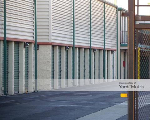 Source URL: https://cdnsc.rentcafe.com/dmslivecafe/3/1059824/1059824-1-5.jpg?width=-1&height=385&quality=80