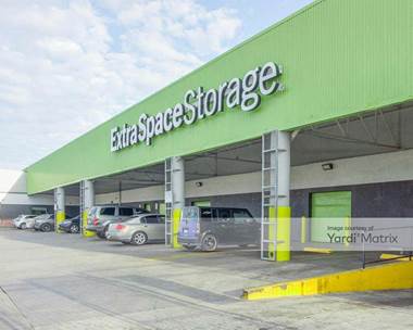 Storage Units for Rent available at 700 East Slauson Avenue, Los Angeles, CA 90011