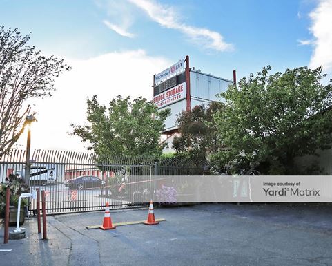 Source URL: https://cdnsc.rentcafe.com/dmslivecafe/3/1059878/1059878-1-2.jpg?width=-1&height=385&quality=80