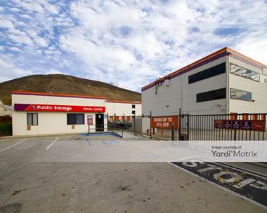 Storage Units for Rent available at 23811 Ventura Blvd, Calabasas, CA 91302