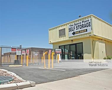 Storage Units for Rent available at 825 West Avenue L12, Lancaster, CA 93534