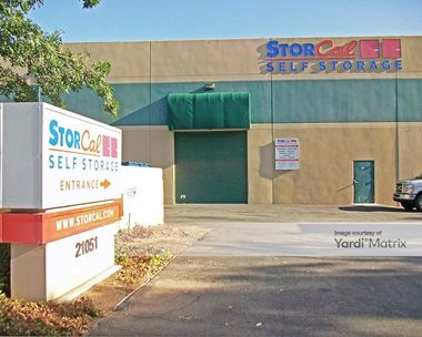 Storage Units for Rent available at 21051 Oxnard Street, Woodland Hills, CA 91367