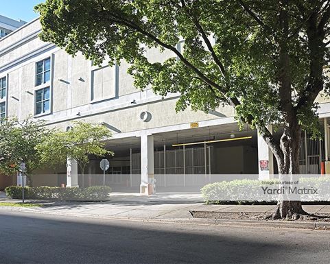 Source URL: https://cdnsc.rentcafe.com/dmslivecafe/3/1060092/1060092-1-2.jpg?width=-1&height=385&quality=80