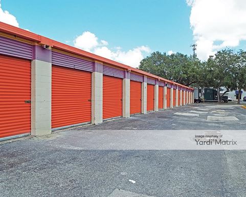 Source URL: https://cdnsc.rentcafe.com/dmslivecafe/3/1060097/1060097-1-4.jpg?width=-1&height=385&quality=80