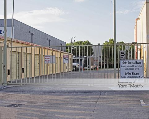 Source URL: https://cdnsc.rentcafe.com/dmslivecafe/3/1060111/1060111-1-4.jpg?width=-1&height=385&quality=80