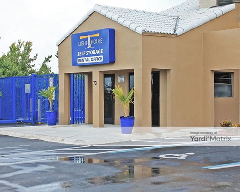 Source URL: https://cdnsc.rentcafe.com/dmslivecafe/3/1060114/1060114-1-5.jpg?width=-1&height=385&quality=80