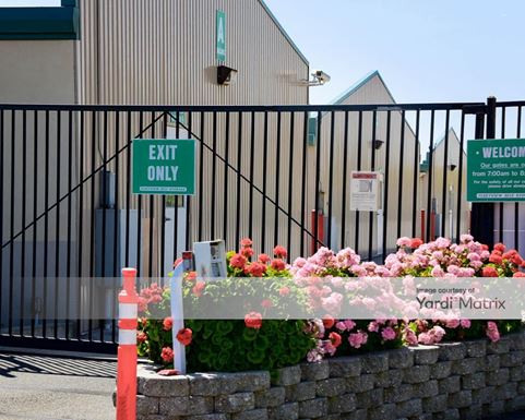 Source URL: https://cdnsc.rentcafe.com/dmslivecafe/3/1060131/1060131-1-2.jpg?width=-1&height=385&quality=80