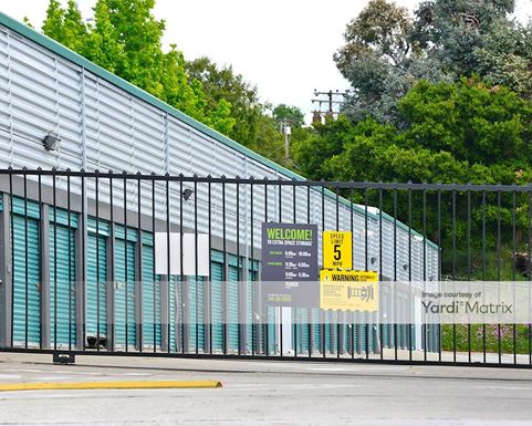 Source URL: https://cdnsc.rentcafe.com/dmslivecafe/3/1060134/1060134-1-2.jpg?width=-1&height=385&quality=80