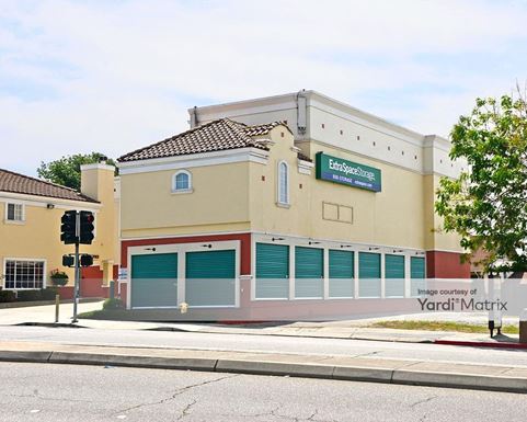 Source URL: https://cdnsc.rentcafe.com/dmslivecafe/3/1060135/1060135-1-4.jpg?width=-1&height=385&quality=80