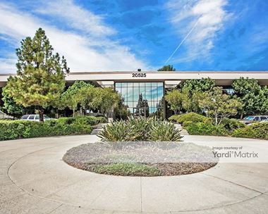 Storage Units for Rent available at 20525 Nordhoff Street #39, Chatsworth, CA 91311