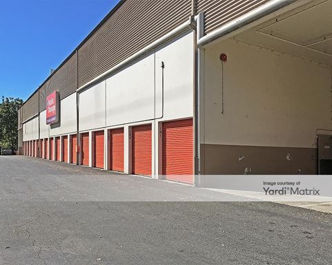 Source URL: https://cdnsc.rentcafe.com/dmslivecafe/3/1060225/1060225-1-5.jpg?width=-1&height=385&quality=80