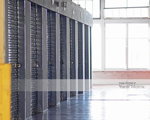 Source URL: https://cdnsc.rentcafe.com/dmslivecafe/3/1060228/1060228-1-5.jpg?width=-1&height=385&quality=80