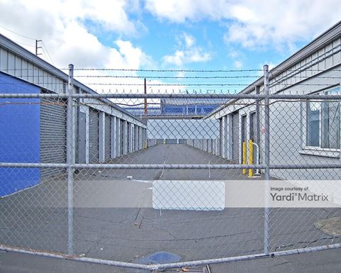 Lock-Tight Storage - 24852 Pacific Hwy South, Kent, WA