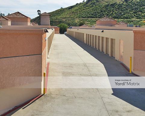 Source URL: https://cdnsc.rentcafe.com/dmslivecafe/3/1060321/1060321-1-4.jpg?width=-1&height=385&quality=80