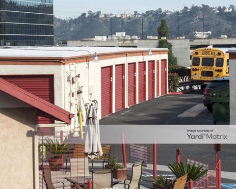 Source URL: https://cdnsc.rentcafe.com/dmslivecafe/3/1060329/1060329-1-5.jpg?width=-1&height=385&quality=80