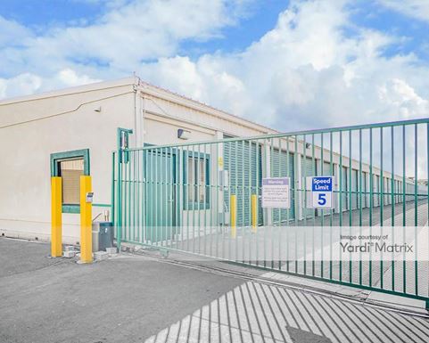 Source URL: https://cdnsc.rentcafe.com/dmslivecafe/3/1060381/1060381-1-4.jpg?width=-1&height=385&quality=80