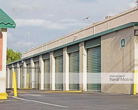 Source URL: https://cdnsc.rentcafe.com/dmslivecafe/3/1060447/1060447-1-5.jpg?width=-1&height=385&quality=80