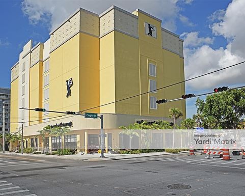 Source URL: https://cdnsc.rentcafe.com/dmslivecafe/3/1060457/1060457-1-2.jpg?width=-1&height=385&quality=80