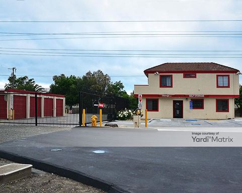 Source URL: https://cdnsc.rentcafe.com/dmslivecafe/3/1060475/1060475-1-5.jpg?width=-1&height=385&quality=80