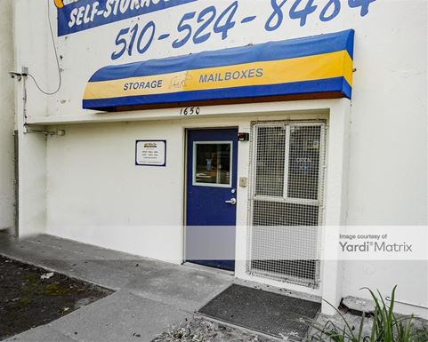 Source URL: https://cdnsc.rentcafe.com/dmslivecafe/3/1060494/1060494-1-3.jpg?width=-1&height=385&quality=80