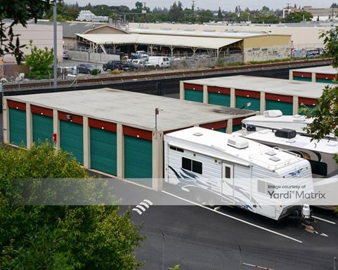 Source URL: https://cdnsc.rentcafe.com/dmslivecafe/3/1060524/1060524-1-2.jpg?width=-1&height=385&quality=80