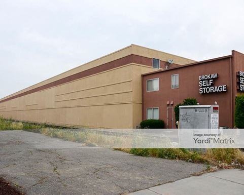 Source URL: https://cdnsc.rentcafe.com/dmslivecafe/3/1060527/1060527-1-2.jpg?width=-1&height=385&quality=80