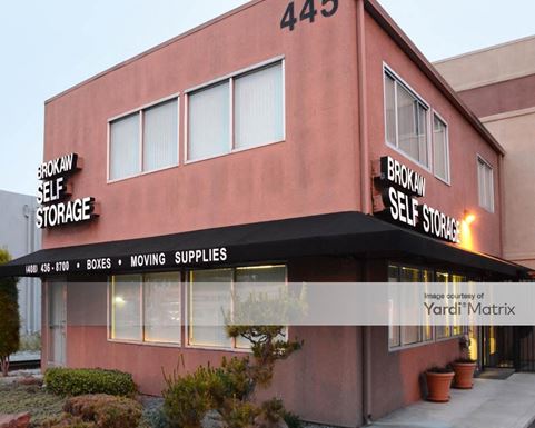 Source URL: https://cdnsc.rentcafe.com/dmslivecafe/3/1060527/1060527-1-4.jpg?width=-1&height=385&quality=80