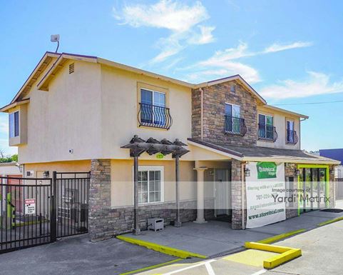 Source URL: https://cdnsc.rentcafe.com/dmslivecafe/3/1060544/1060544-1-3.jpg?width=-1&height=385&quality=80