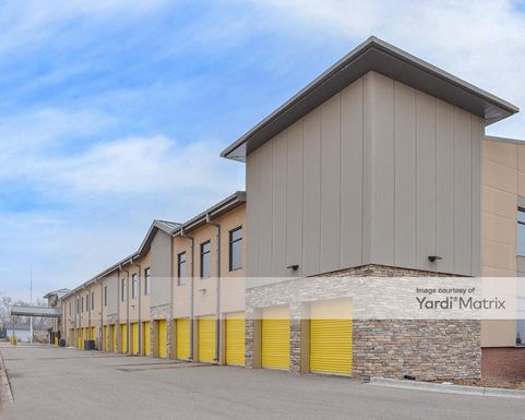 Source URL: https://cdnsc.rentcafe.com/dmslivecafe/3/1060607/1060607-1-4.jpg?width=-1&height=385&quality=80