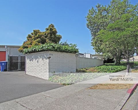 Source URL: https://cdnsc.rentcafe.com/dmslivecafe/3/1060641/1060641-1-4.jpg?width=-1&height=385&quality=80