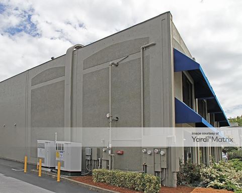 Source URL: https://cdnsc.rentcafe.com/dmslivecafe/3/1060646/1060646-1-5.jpg?width=-1&height=385&quality=80