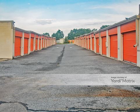 Source URL: https://cdnsc.rentcafe.com/dmslivecafe/3/1060675/1060675-1-3.jpg?width=-1&height=385&quality=80