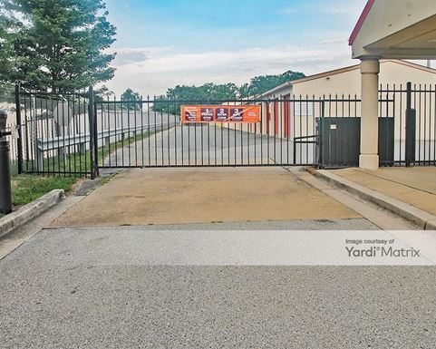 Source URL: https://cdnsc.rentcafe.com/dmslivecafe/3/1060675/1060675-1-6.jpg?width=-1&height=385&quality=80