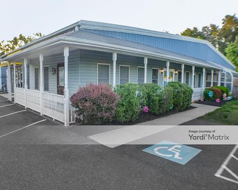 Source URL: https://cdnsc.rentcafe.com/dmslivecafe/3/1060677/1060677-1-2.jpg?width=-1&height=385&quality=80