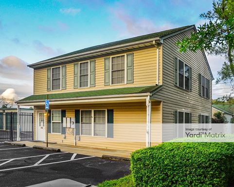 Source URL: https://cdnsc.rentcafe.com/dmslivecafe/3/1060677/1060677-1-4.jpg?width=-1&height=385&quality=80