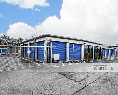 Source URL: https://cdnsc.rentcafe.com/dmslivecafe/3/1060682/1060682-1-2.jpg?width=-1&height=385&quality=80