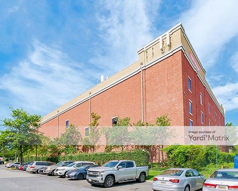 Source URL: https://cdnsc.rentcafe.com/dmslivecafe/3/1060683/1060683-1-2.jpg?width=-1&height=385&quality=80