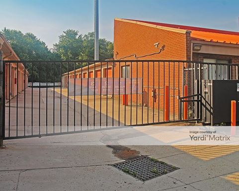 Source URL: https://cdnsc.rentcafe.com/dmslivecafe/3/1060684/1060684-1-3.jpg?width=-1&height=385&quality=80