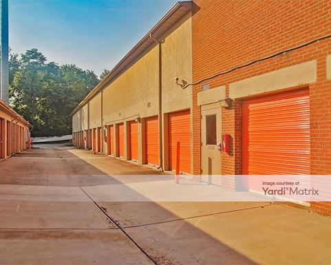 Source URL: https://cdnsc.rentcafe.com/dmslivecafe/3/1060684/1060684-1-4.jpg?width=-1&height=385&quality=80