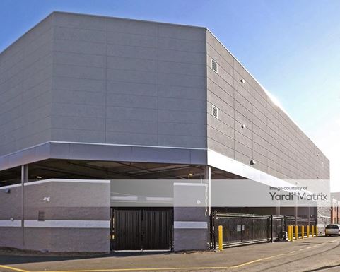 Source URL: https://cdnsc.rentcafe.com/dmslivecafe/3/1060692/1060692-1-4.jpg?width=-1&height=385&quality=80