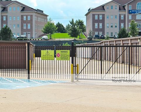 Source URL: https://cdnsc.rentcafe.com/dmslivecafe/3/1060699/1060699-1-5.jpg?width=-1&height=385&quality=80