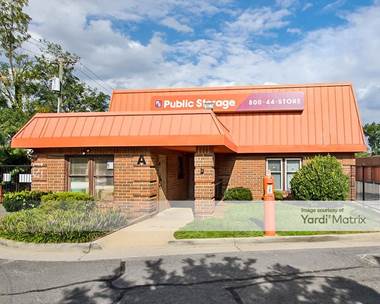 Storage Units for Rent available at 7501 Fordson Road, Alexandria, VA 22306