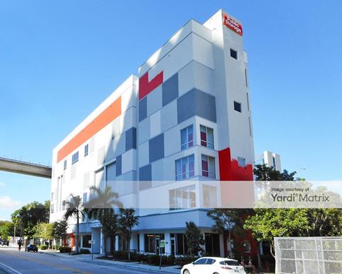 Source URL: https://cdnsc.rentcafe.com/dmslivecafe/3/1060717/1060717-1-3.jpg?width=-1&height=385&quality=80