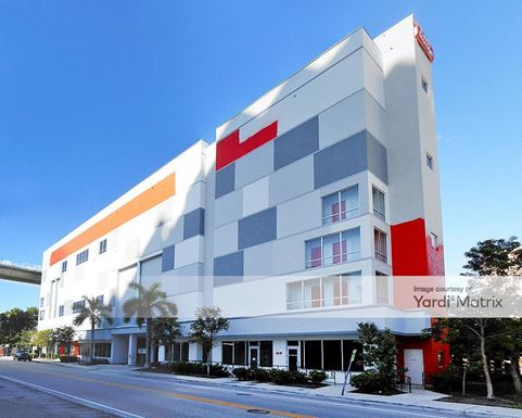 Source URL: https://cdnsc.rentcafe.com/dmslivecafe/3/1060717/1060717-1-5.jpg?width=-1&height=385&quality=80