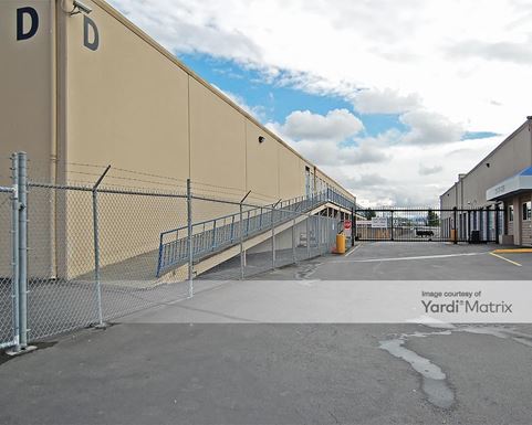 Source URL: https://cdnsc.rentcafe.com/dmslivecafe/3/1060742/1060742-1-4.jpg?width=-1&height=385&quality=80