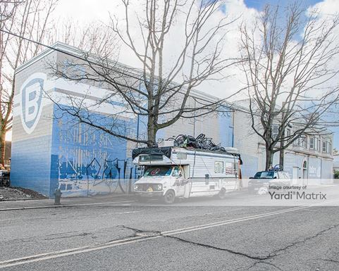 Source URL: https://cdnsc.rentcafe.com/dmslivecafe/3/1060752/1060752-1-2.jpg?width=-1&height=385&quality=80