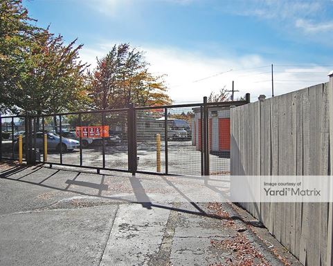 Source URL: https://cdnsc.rentcafe.com/dmslivecafe/3/1060762/1060762-1-4.jpg?width=-1&height=385&quality=80