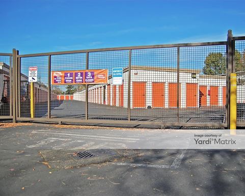 Source URL: https://cdnsc.rentcafe.com/dmslivecafe/3/1060762/1060762-1-5.jpg?width=-1&height=385&quality=80